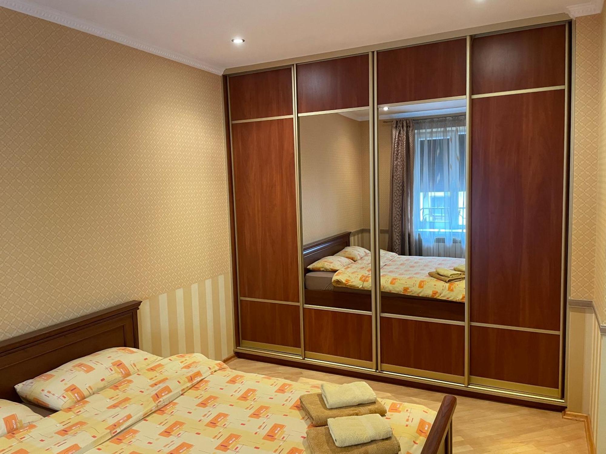Apartment On Kostyushka 20 Leopoli Esterno foto